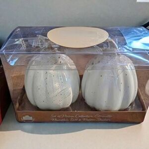 NEW 10 Strawberry Street White Pumpkin Salt & Pepper Shaker Set